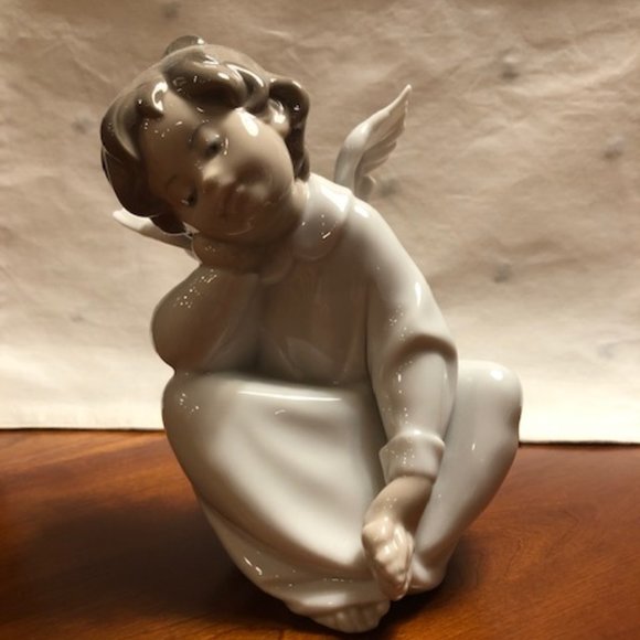 Lladro Angels: Mime Angel / Angel Dreaming - Picture 7 of 11